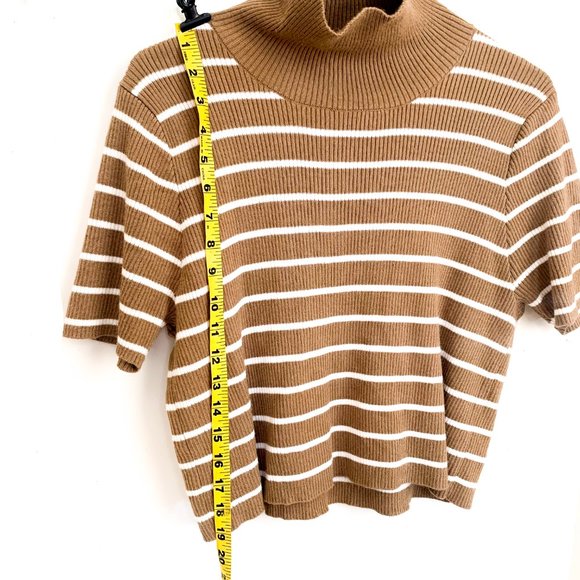 NWOT callahan lucy turtleneck top short sleeves L - Picture 3 of 5